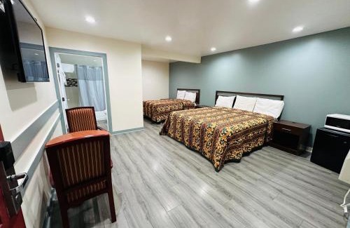 Lynwood Hotel | Budget-Friendly Cozy Motel Perfect for Family Getaways