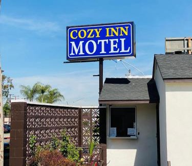 Lynwood Hotel | Budget-Friendly Cozy Motel Perfect for Family Getaways