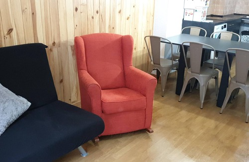 Canfranc Apartment | Family-Friendly Apartment Canfranc with Spa & Kitchen