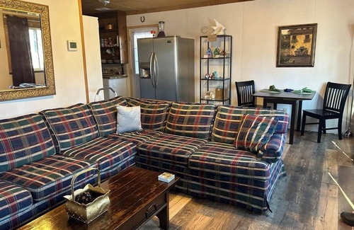 Jasper Cabin | Inviting Mountain Cabin on Animal Sanctuary with Spa & Pool