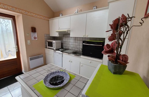 Le Val-d'Ajol Apartment | Cozy Gite Le Val-d'Ajol: Pet-Friendly Retreat with Spa
