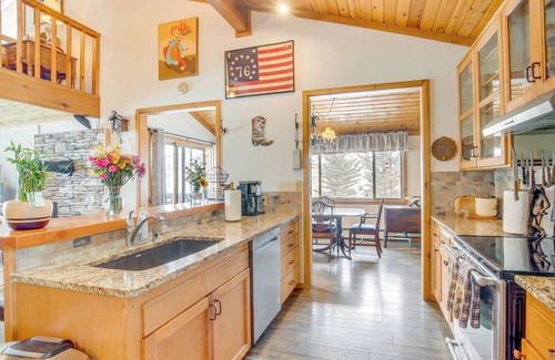 Thayne House | Inviting Mountain Retreat with Fire Pit, Games & Pool