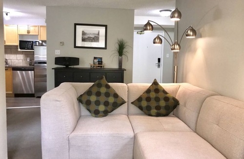 East Kootenay Condo | Creekside Mountain Oasis: Family-Friendly Retreat with Pool