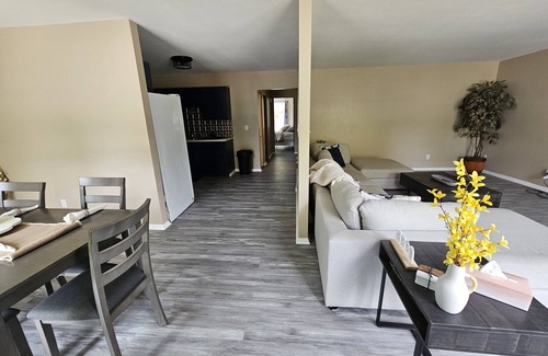 Two Rivers Apartment | Riverside Retreat: Cozy 2-Story Apartment for Families