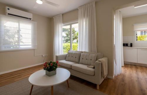Paphos House | Inviting Nerina Cottage with Ocean Views in Paphos