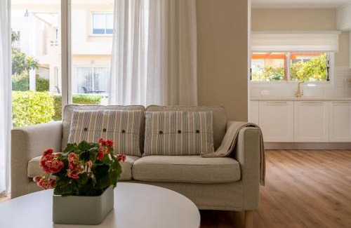 Paphos House | Inviting Nerina Cottage with Ocean Views in Paphos