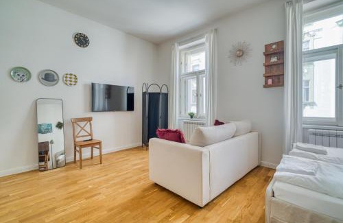 Karlin Apartment | Cozy Nest by Karlín Square