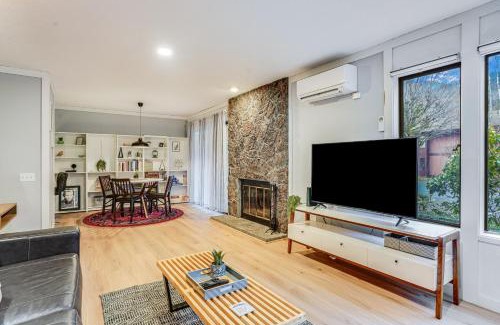 Welches Apartment | Inviting Oceanfront Condo in Welches - Guest Rated 10/10