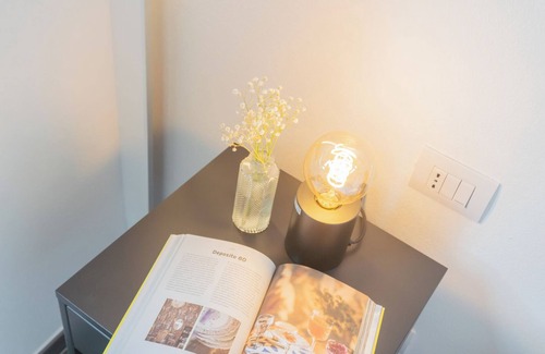 Azzano Apartment | Cozy Nest on the Lake