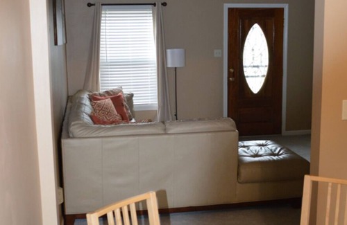 New Albany House | Cozy New Albany 2bd/1.5ba