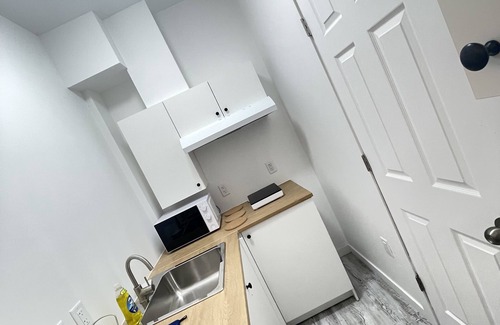 Halifax County Apartment | Charming Basement Apartment with Lake View & Spa Amenities
