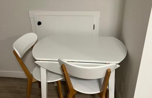 Calgary Apartment | Inviting New Suite in NW Calgary: Family-Friendly Retreat
