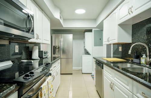 Tamarac House | Charming Newly Renovated 3/2 Home with Private Pool
