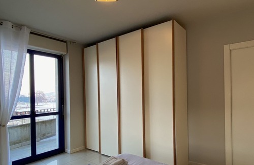 Alba Apartment | Inviting Newly Renovated Apartment in Elegant Condo