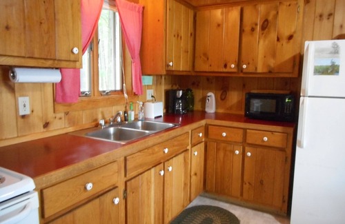 Damariscotta Cottage | Idyllic Nook Cottage - Scenic Pemaquid Lake Retreat