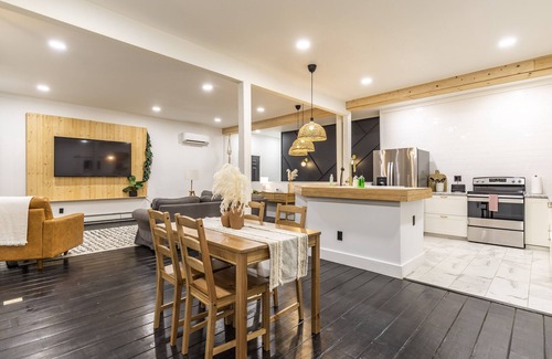 Two Harbors Apartment | Inviting North Shore Retreat with Pet-Friendly Amenities