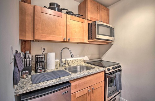 Norwalk Apartment | Beautiful Norwalk Studio - Steps from the Beach & Amenities!