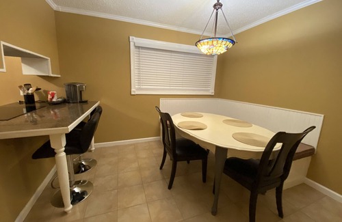 Madison House | Inviting Oasis in Ace Location with Pet-Friendly Amenities