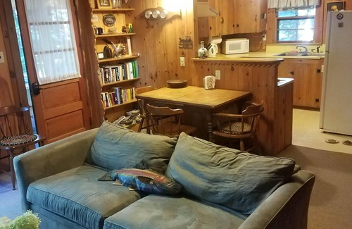Ocean Park House | Inviting Ocean Park Cottage with Pool, Steps to the Beach