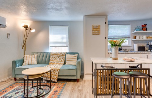 Norman Cottage | Charming Oklahoma Escape with Covered Patio for Families