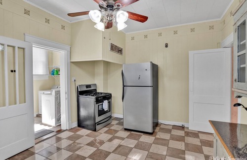 Highland Historic District Apartment | Welcoming Stay at Cozy On Creswell with Family Amenities