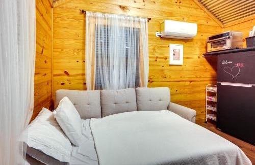 Onalaska House | Relaxing Onalaska Cabin Minutes from Lake Livingston