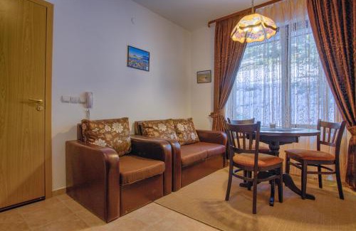 Razlog Apartment | Serene One-Bedroom Retreat with Nature Views & Pool Access