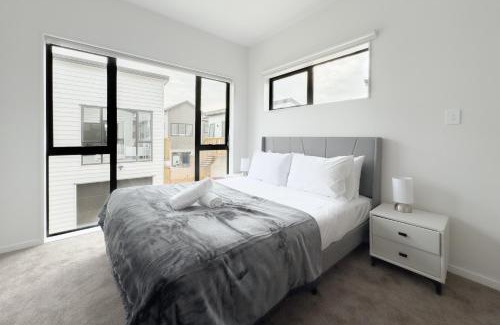 Papakura House | Charming One-Bedroom Retreat in Family-Friendly Takanini