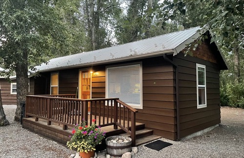 Hailey House | Comfortable One-Bedroom with King Bed Near Big Wood River
