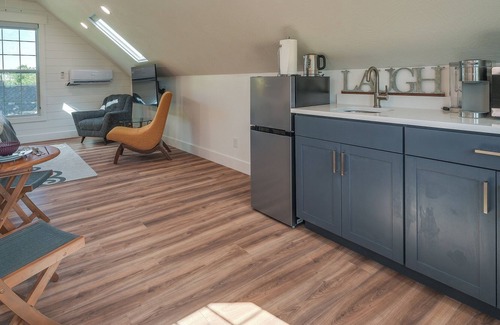 Ozark Apartment | Cozy Ozark Studio Near Downtown & River!