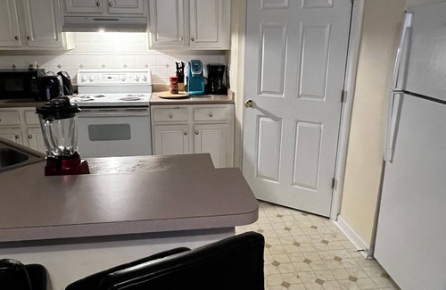 Austell Apartment | Inviting Retreat for Short and Long Stays with Amenities