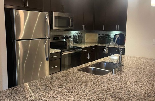 Plano Apartment | Discover Cozy Paradise - Perfect Location with Pool Access