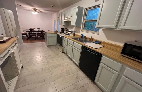 Lake City House | Relaxing Deerwood Cottage - Pet Friendly & Family Ready