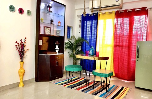 Noida Apartment | Relaxing Retreat with Spa, Pool & Breakfast Included
