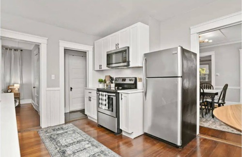 Middletown Apartment | Pet-Friendly Apartment Steps from University - Rated 10/10
