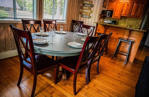 Pine Mountain House | Pet-Friendly Chalet with Lake Views and Top Guest Ratings