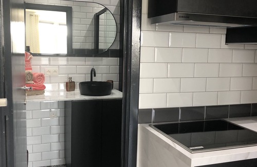 Koekelberg Apartment | Charming Pied a Terre in Brussels - Rated 10/10 for Comfort