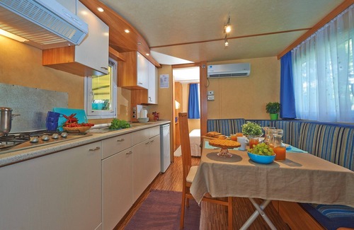 Baia Domizia Ski Chalet | Discover Belvilla by OYO Baia Domizia: Family-Friendly Retreat