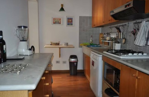 Navona Apartment | Ideal Retreat for Couples, Steps from Campo dè Fiori
