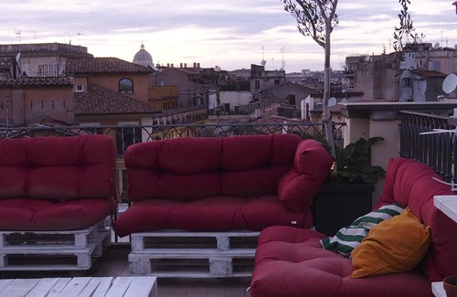 Navona Apartment | Ideal Retreat for Couples, Steps from Campo dè Fiori
