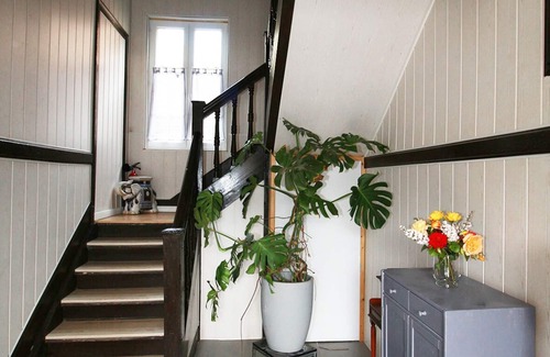 La Fere Apartment | Inviting Stay at Cozy Place La Fere - Pet Friendly & Breakfast