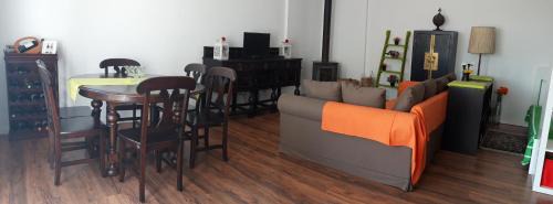 Terrujem House | Comfortable Getaway: Guest Rated 9/10 & Family Friendly
