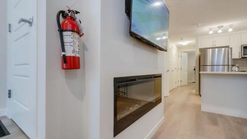 Southeast Calgary Apartment | Cozy place to stay in south Calgary