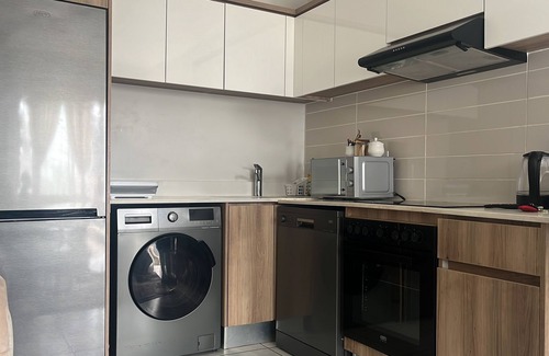 The Willows Apartment | Cozy Pretoria Apartment With City & Garden Views