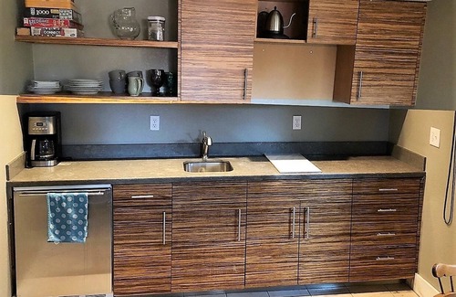 Newlands House | Charming Private Basement Apartment by North Boulder Park