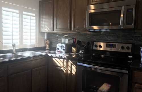Nogales House | Charming Private Casita with Kitchen & Family-Friendly Space