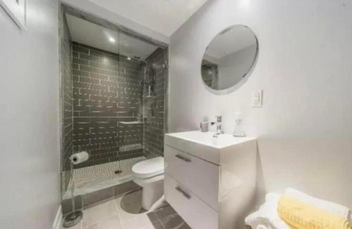 Scarborough House | Inviting Guest Suite with Kitchenette Near Local Amenities