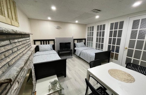 Scarborough House | Inviting Guest Suite with Kitchenette Near Local Amenities