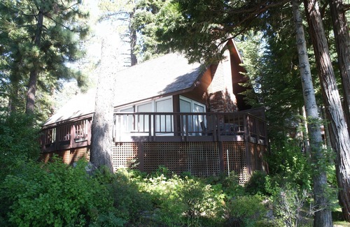 Carnelian Bay Cottage | Serene Lakefront Cottage with Kitchen and Family Amenities