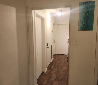 Dallas House | Comfortable Private Room with Pet-Friendly Extras